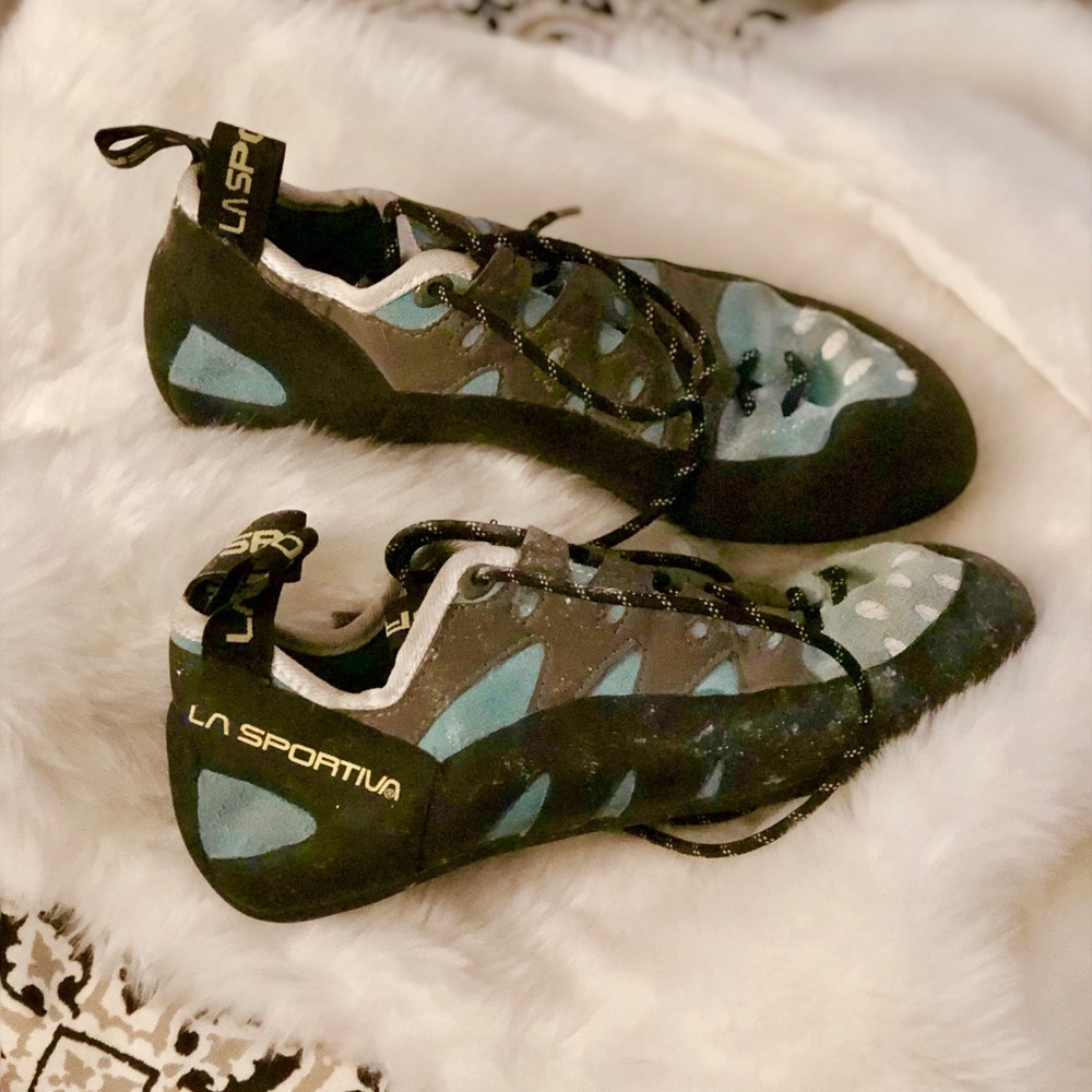 Women’s La Sportiva Tarantulace climbing shoes